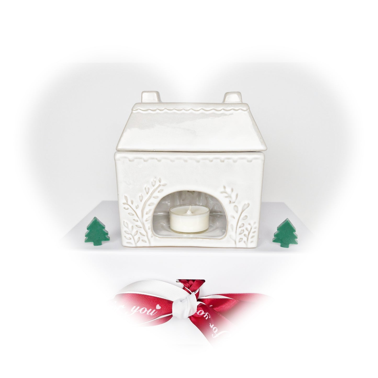 Christmas House Wax Burner and Winter Pine Wax Melts in Luxury Gift Box