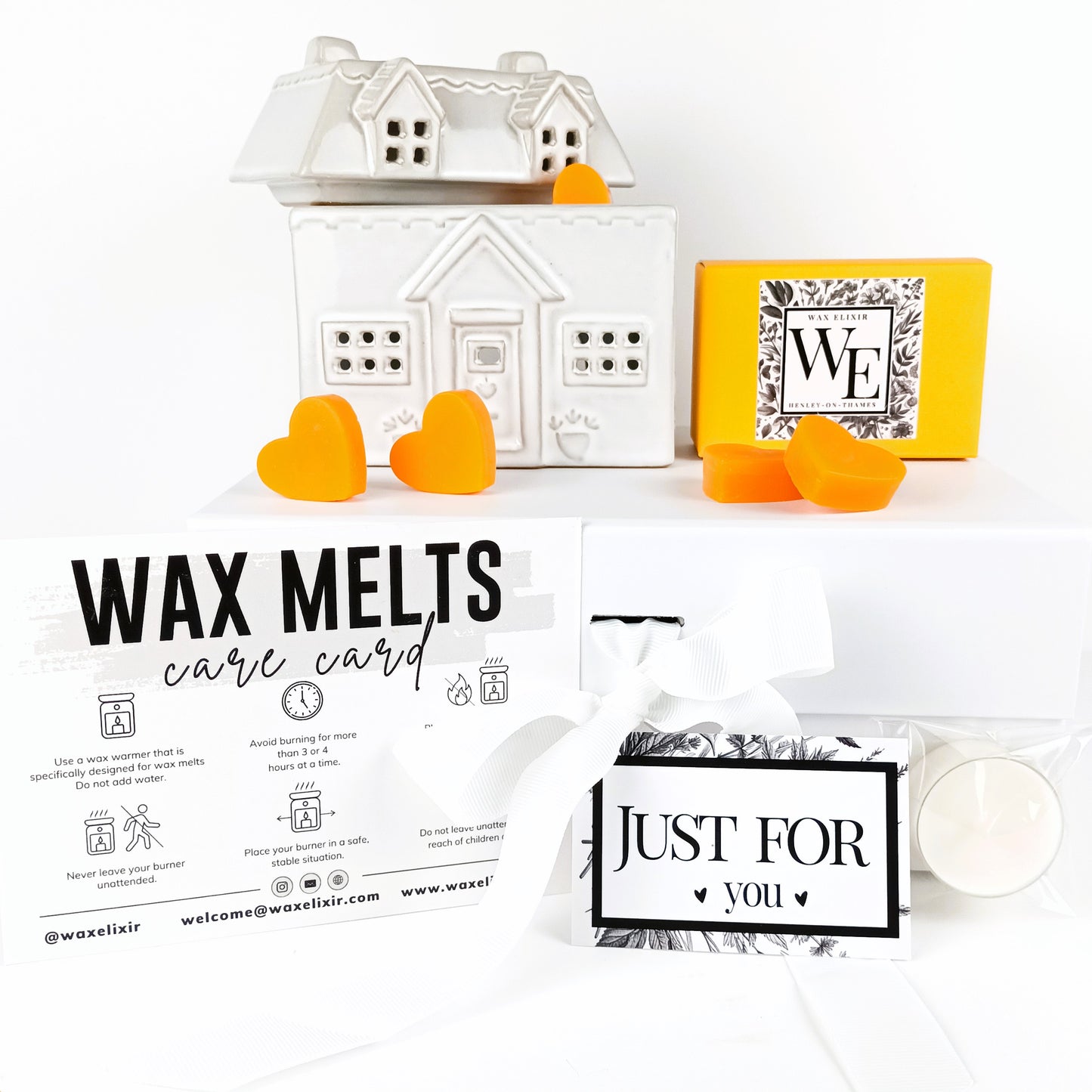 House Wax Burner and Cassis & Fig Heart Wax Melts in Luxury Gift Box