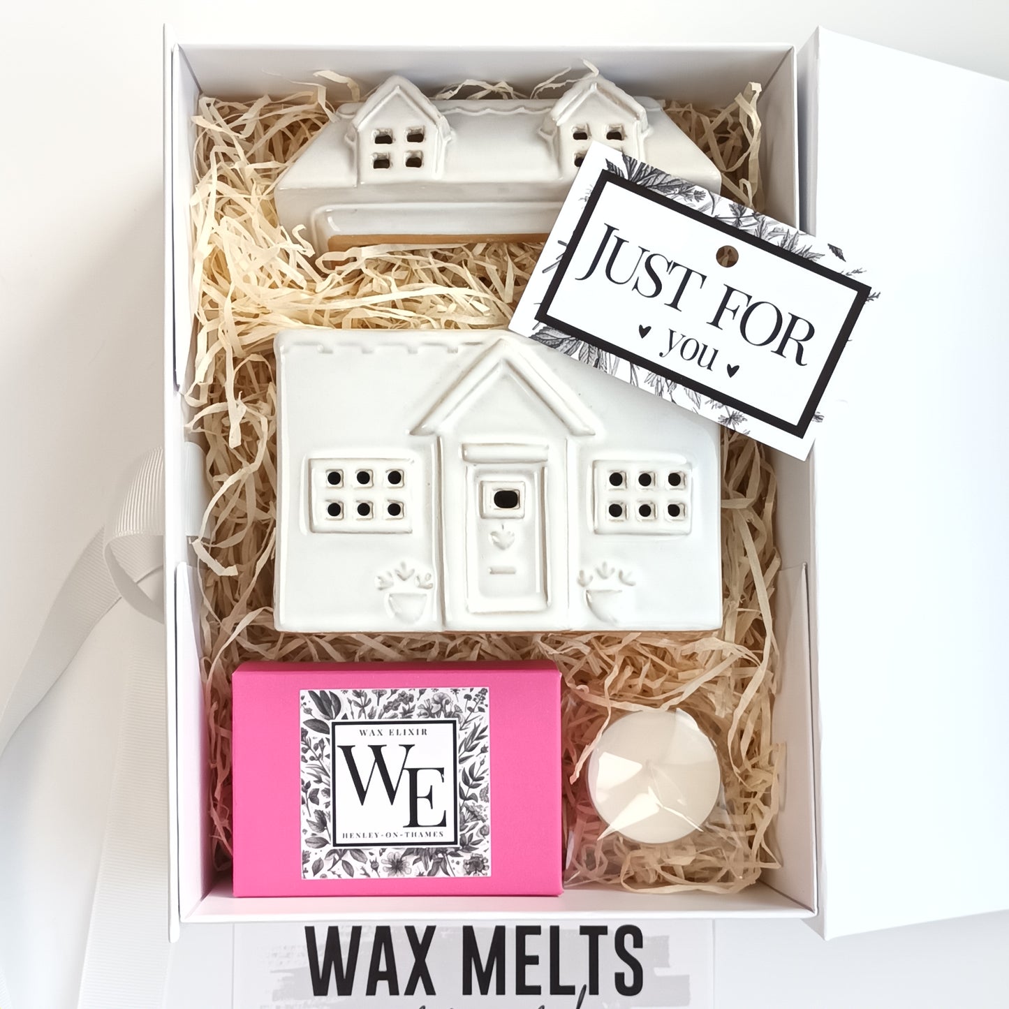 House Wax Burner and Pink Pepper & Rose Heart Wax Melts in Luxury Gift Box