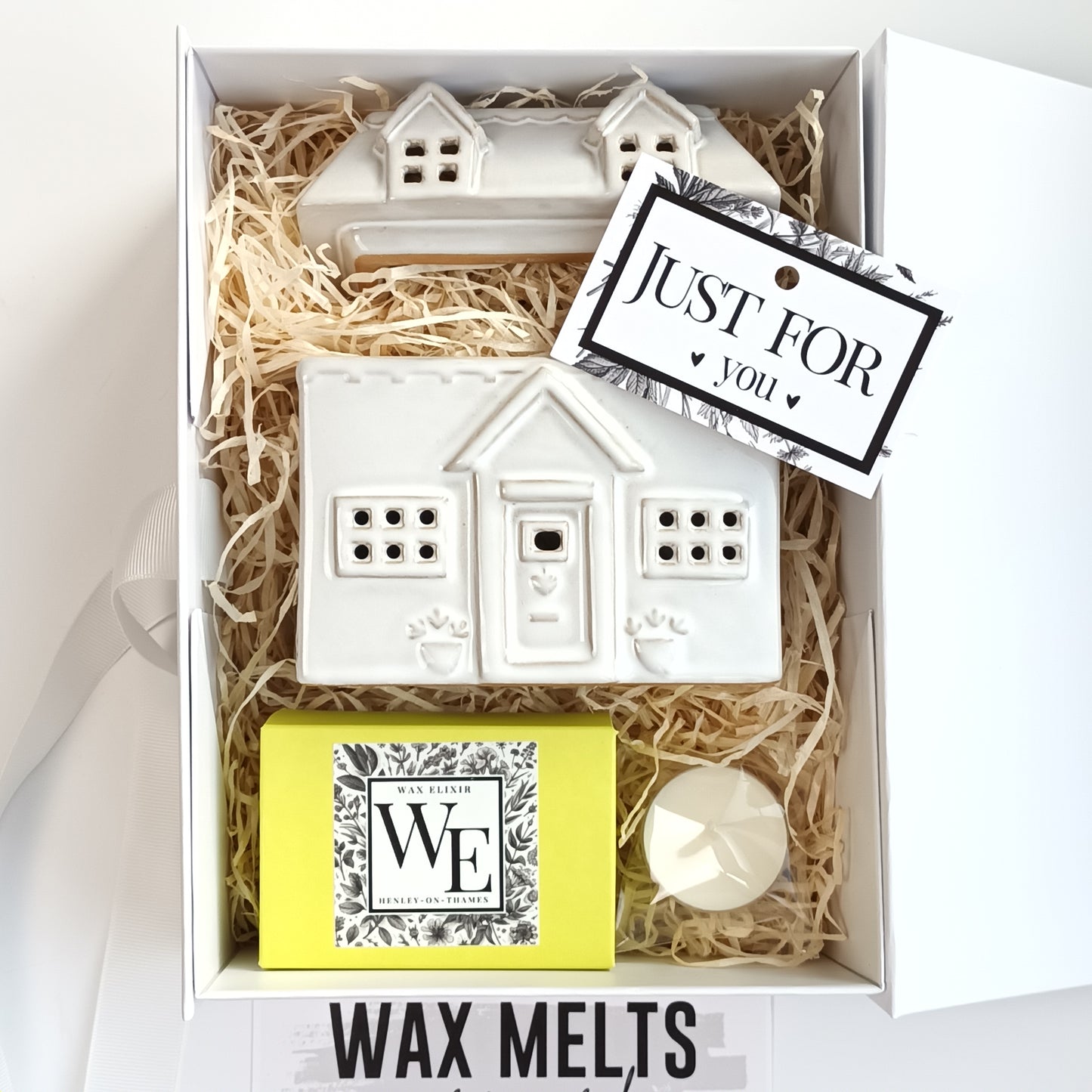 House Wax Burner and Lemongrass & Ginger Heart Wax Melts in Luxury Gift Box