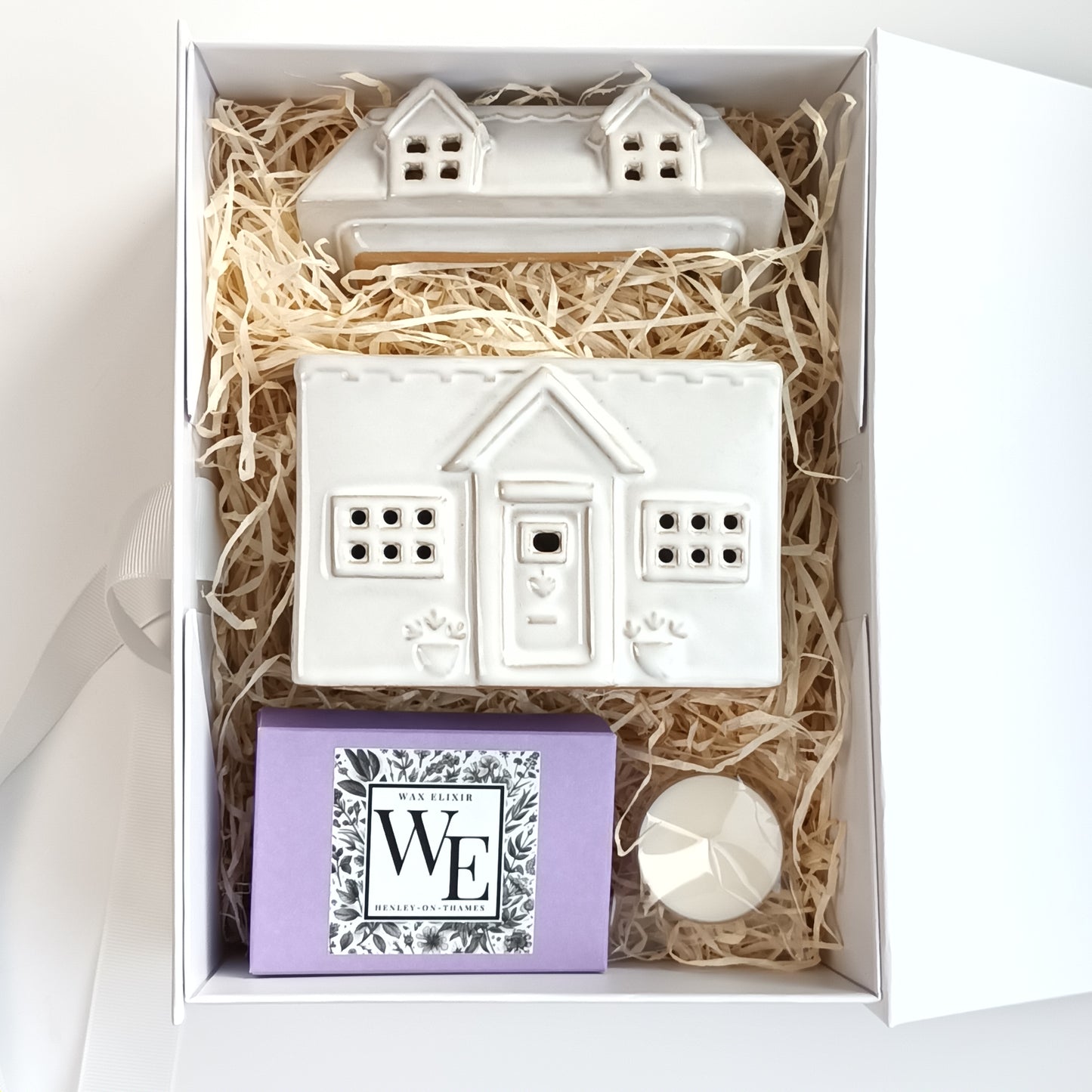 House Wax Burner and Bergamot & Mandarin Heart Wax Melts in Luxury Gift Box