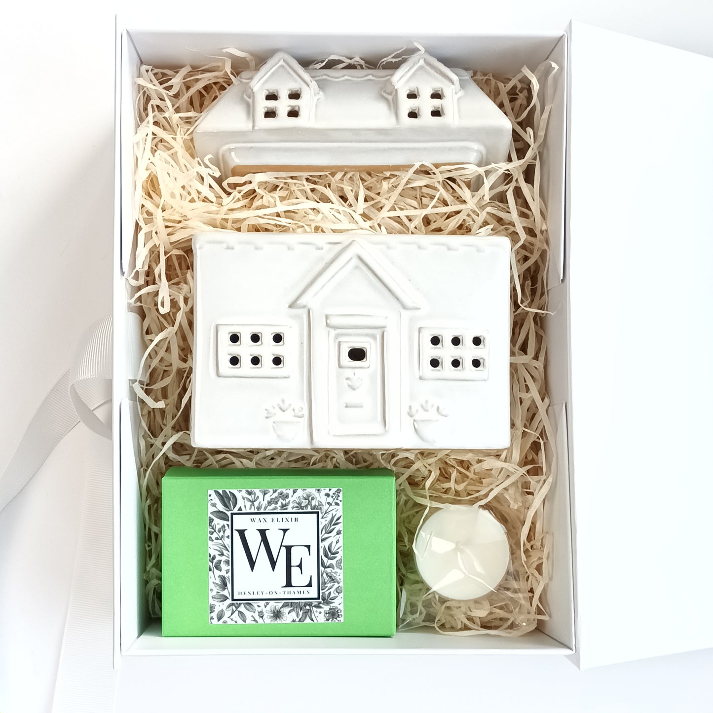 House Wax Burner and Bamboo Heart Wax Melts in Luxury Gift Box