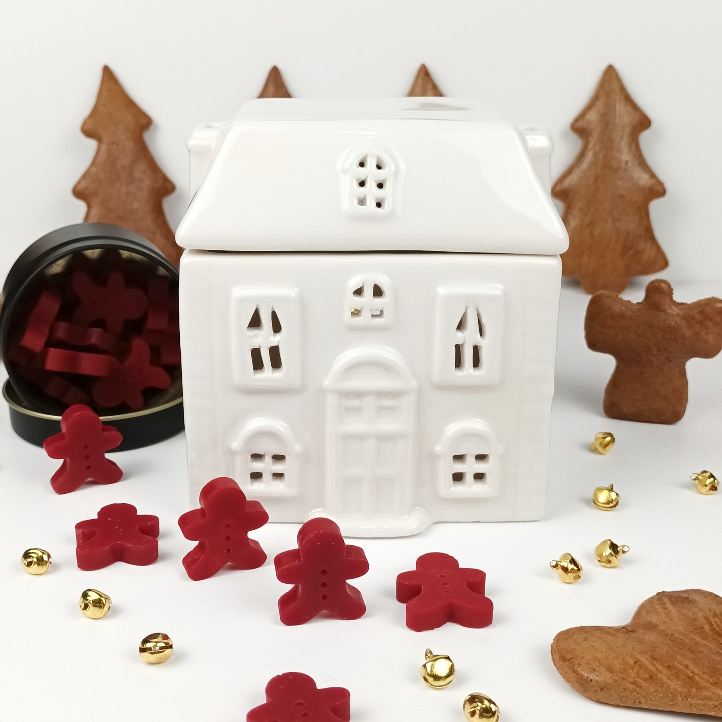 White House Wax Burner and Gingerbread Man Wax Melts