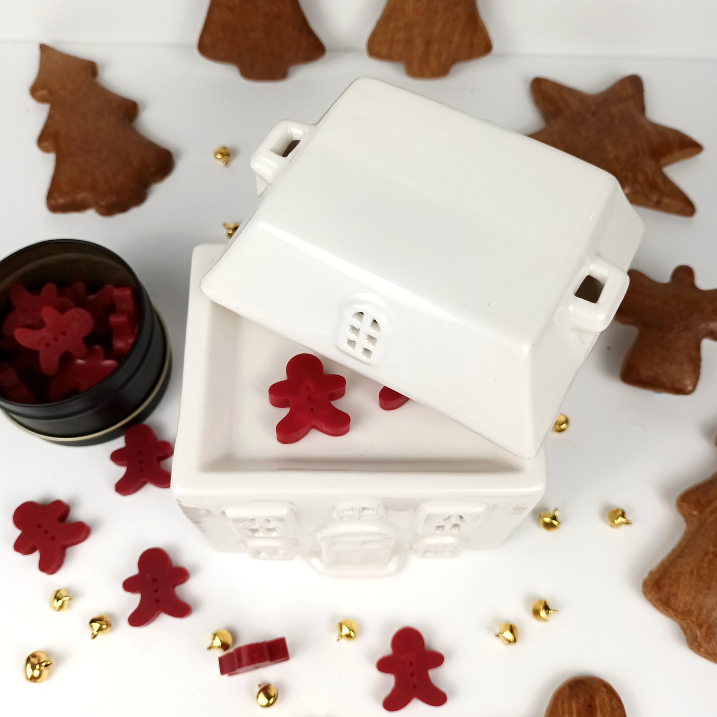 White House Wax Burner and Gingerbread Man Wax Melts